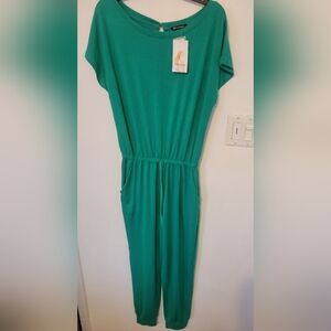 Casual Green Women’s Jumpsuit with Elastic Waist. New with Tag